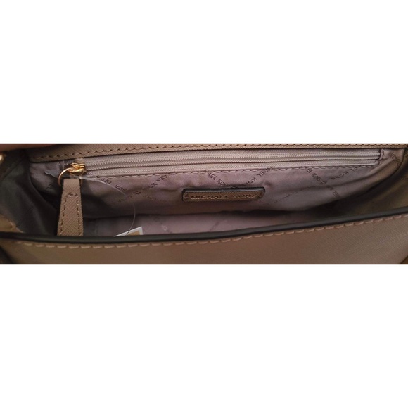 Michael Michael Kors Sylvia small camel leather purse NWT - Picture 9 of 13